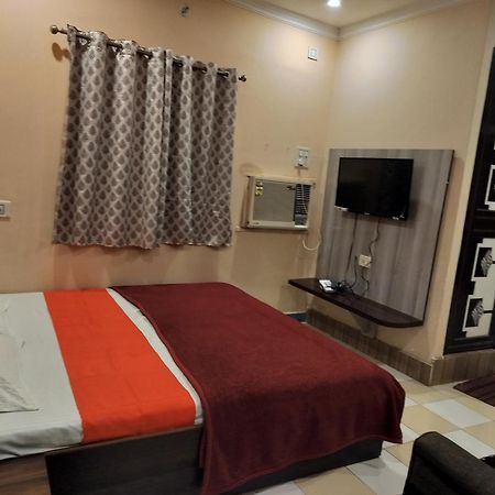 Bliss Guest House Assi Ghat Varanasi Bagian luar foto