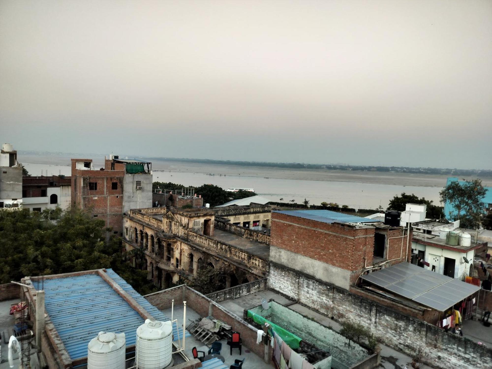 Bliss Guest House Assi Ghat Varanasi Bagian luar foto
