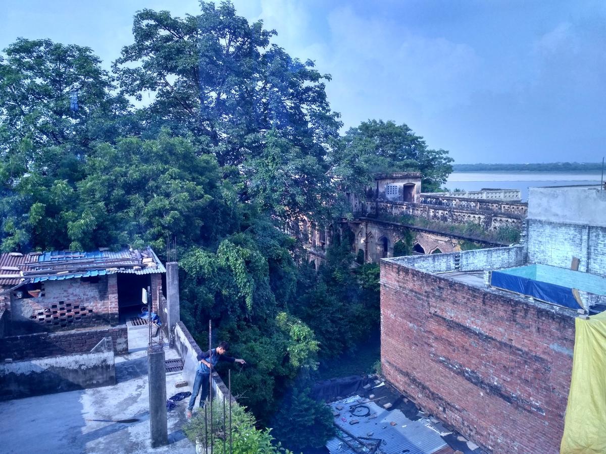 Bliss Guest House Assi Ghat Varanasi Bagian luar foto